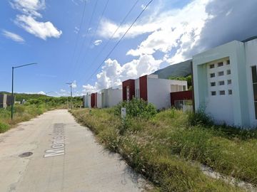OY CASA EN VENTA VERGEL DE LA SIERRA, CD VICTORIA ,