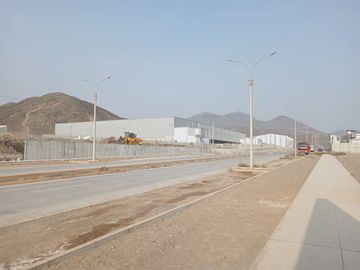 TERRENO INDUSTRIAL DE 10,000 M2. LURIN