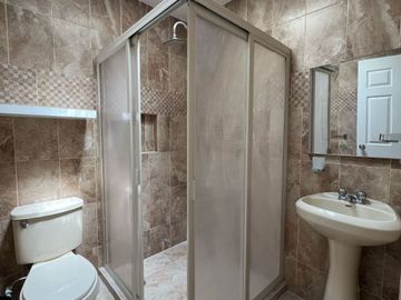 CASA EN VENTA RESIDENCIAL RUBI (COCHERA TECHADA)