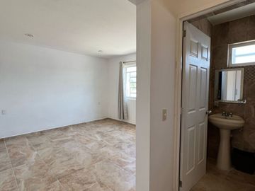 CASA EN VENTA RESIDENCIAL RUBI (COCHERA TECHADA)