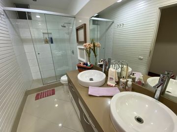VENTA departamento en Surco 205.5M2 3 Habitaciones 3 Baños 2 Esta 1 Dep.