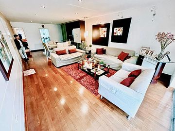 VENTA departamento en Surco 205.5M2 3 Habitaciones 3 Baños 2 Esta 1 Dep.