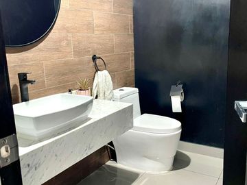 ALQUILO MODERNO DEP. 3 DORMITORIOS - 120 MT. - PISO 3 - IMPECABLE - AMOBLADO - TERRAZA - VISTA EXTERNA - COCHERA - LINDAS AREAS COMUNES