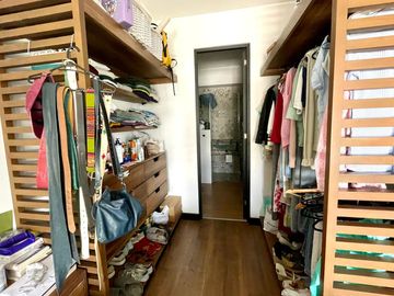 ALQUILO MODERNO DEP. 3 DORMITORIOS - 120 MT. - PISO 3 - IMPECABLE - AMOBLADO - TERRAZA - VISTA EXTERNA - COCHERA - LINDAS AREAS COMUNES