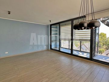 🌟 ¡Exclusivo Penthouse Tríplex con Terraza Panorámica, Jacuzzi y Home Office en Álvaro Casanova, Peñalolén! 🏡✨