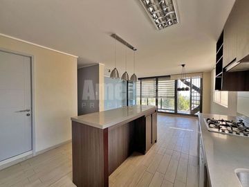 🌟 ¡Exclusivo Penthouse Tríplex con Terraza Panorámica, Jacuzzi y Home Office en Álvaro Casanova, Peñalolén! 🏡✨