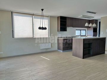 🌟 ¡Exclusivo Penthouse Tríplex con Terraza Panorámica, Jacuzzi y Home Office en Álvaro Casanova, Peñalolén! 🏡✨