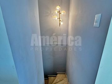 🌟 ¡Exclusivo Penthouse Tríplex con Terraza Panorámica, Jacuzzi y Home Office en Álvaro Casanova, Peñalolén! 🏡✨