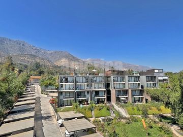 🌟 ¡Exclusivo Penthouse Tríplex con Terraza Panorámica, Jacuzzi y Home Office en Álvaro Casanova, Peñalolén! 🏡✨