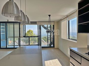 🌟 ¡Exclusivo Penthouse Tríplex con Terraza Panorámica, Jacuzzi y Home Office en Álvaro Casanova, Peñalolén! 🏡✨
