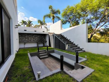 VENTA CASA DE ENSUEÑO CON VISTA PANORAMICA EN VISTA REAL CON SALA DE CINE, SALON DE EVENTOS, BAR Y CAVA