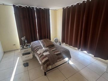 VENTA DE CASA EN ESQUINA EN SURCO