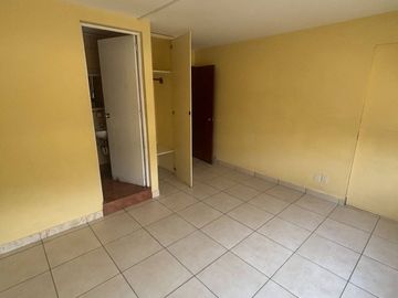 VENTA DE CASA EN ESQUINA EN SURCO