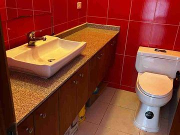 CASA EN VENTA EN CONJUNTO PRIVADO NORTE DE QUITO