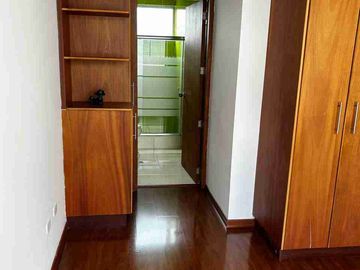 CASA EN VENTA EN CONJUNTO PRIVADO NORTE DE QUITO