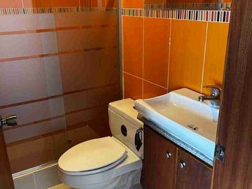 CASA EN VENTA EN CONJUNTO PRIVADO NORTE DE QUITO