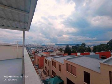 CASA EN VENTA EN CONJUNTO PRIVADO NORTE DE QUITO