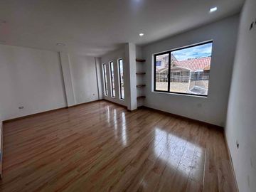 Casas de Ventas en Cuenca Casa Rentera sector Totoracocha, cerca de la empresa Electrica