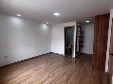 Casas de Ventas en Cuenca Casa Rentera sector Totoracocha, cerca de la empresa Electrica