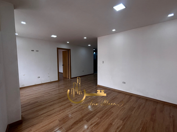Casas de Ventas en Cuenca Casa Rentera sector Totoracocha, cerca de la empresa Electrica