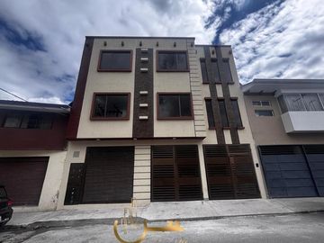 Casas de Ventas en Cuenca Casa Rentera sector Totoracocha, cerca de la empresa Electrica