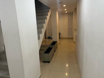 VENDO O PERMUTO EDIFICIO EN EL INGENIO CALI VALLE