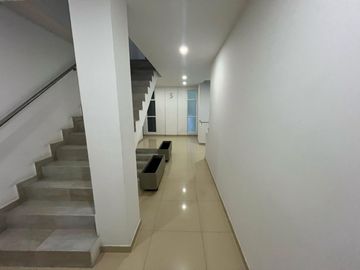 VENDO O PERMUTO EDIFICIO EN EL INGENIO CALI VALLE
