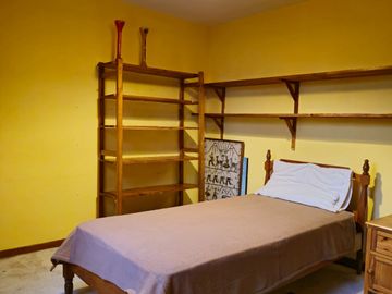 Ambientes amplios y cálidos para disfrutar en familia Casa estilo Rustico en Surco cerca Benavides el trigal