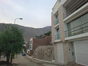 Venta de Terreno en Condominio Golf de Huampaní – Lurigancho, Lima