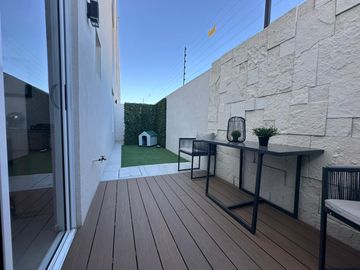 Estrena departamento en Zákia