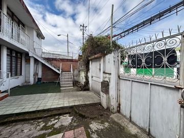 VENTA CASA INDEPENDIENTE EN LA HUNGRIA Y ELOY ALFARO