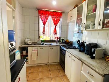 Vendo Casa de cinco dormitorios en Quilpue  a pasos del troncal Sur