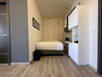 Departamento de 1 Recámara con Terraza. Equipado y Amueblado