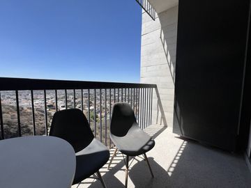 Departamento de 1 Recámara con Terraza. Equipado y Amueblado