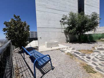 Departamento de 1 Recámara con Terraza. Equipado y Amueblado