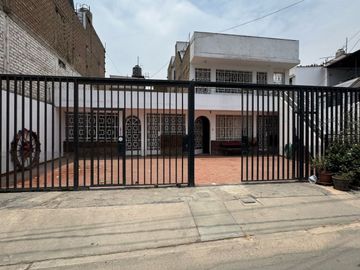 venta de casa en condominio santa chiara santa clara ate us$330,000