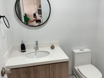 venta de departamento en av primavera a dos cuadras de upc us$ 115,000