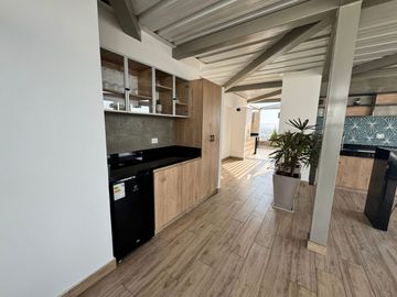 venta de departamento en av primavera a dos cuadras de upc us$ 115,000