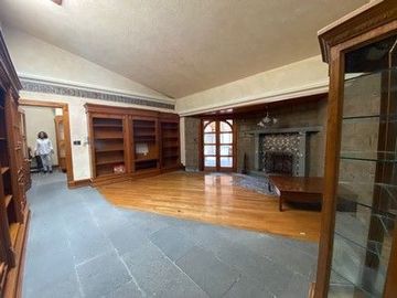 VENTA DE RESIDENCIA ESTILO MEXICANO DE UN SOLO NIVEL EN FRACCIONAMIENTO ZONA ZAVALETA, MÉXICO