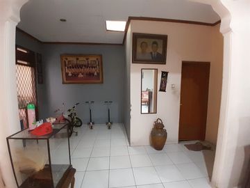 Rumah murah di Veteran Raya Bintaro tanah 425 m2 Jakarta Selatan hanya 7 M