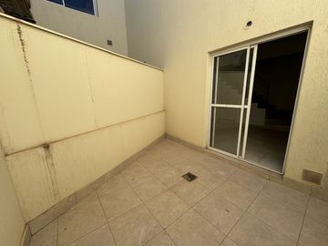 Duplex a Estrenar en Barrio Privado