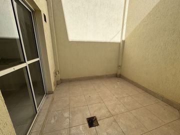 Duplex a Estrenar en Barrio Privado