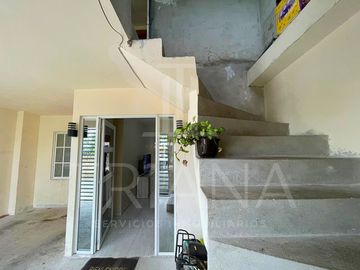CASA EN VENTA LOS ROSALES SANTO DOMINGO