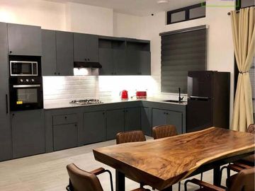 FOR SALE: HOUSE AND LOT IN TAGAYTAY, CITY‼️