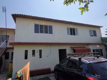 CASA CERCA DE LA ENTRADA DE CUAUTLA