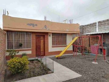 Casa en venta de oportunidad por el sector de la liga cantonal