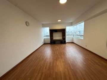 Duplex con terraza y ubicación privilegiada en San Felipe.