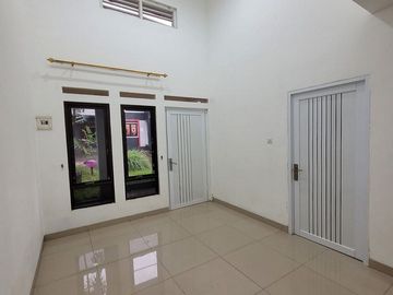 Rumah Dijual di Depok Dekat RS Citra Arafiq Sawangan, Pasar Parung, Mall The Park Sawangan