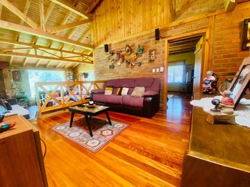 🏠En Venta Casa Rústica de 3 Dormitorios en Sinincay, rodeada de naturaleza🌳