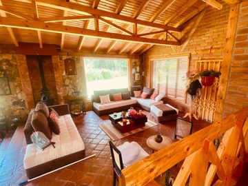 🏠En Venta Casa Rústica de 3 Dormitorios en Sinincay, rodeada de naturaleza🌳